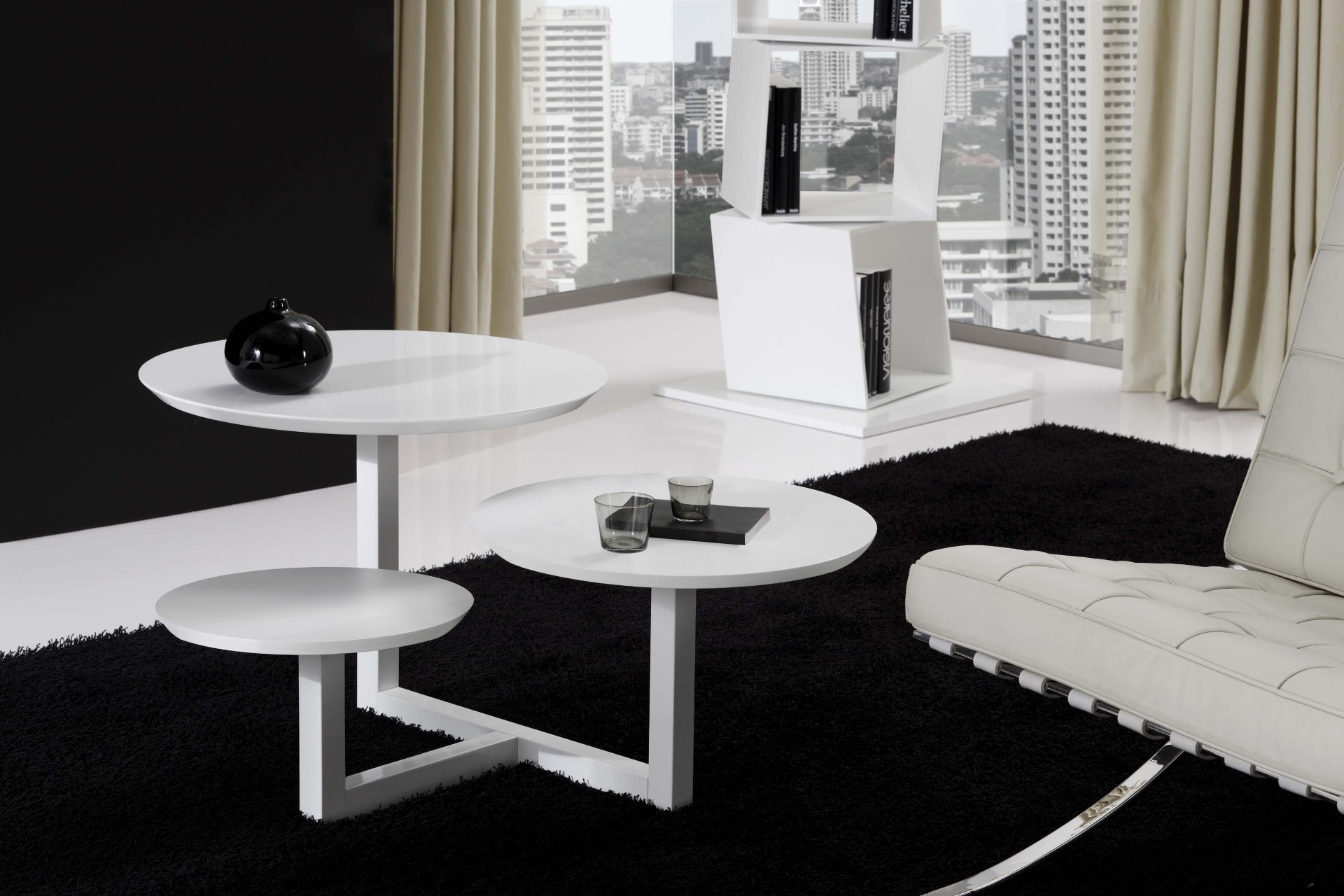 mesa metálica contemporánea para hotel